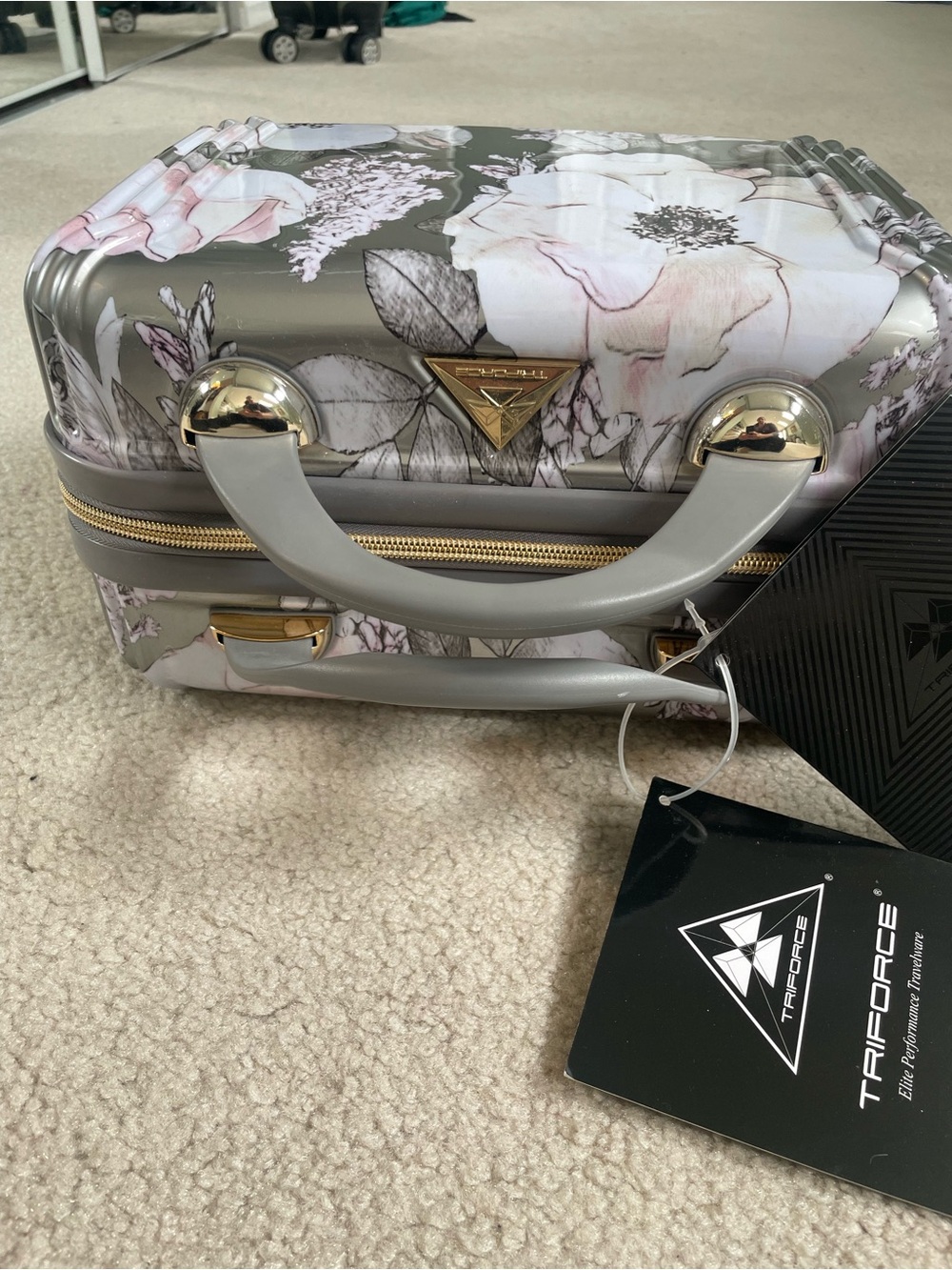 NWT Triforce Floral Hard-Shell Cosmetic Case Luggage in Gray and Pink - Picture 2 of 6